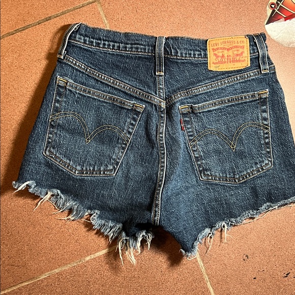 Levi's 501‎ Dark Blue Jean Shorts with Frayed Hem W26 - Picture 2 of 12